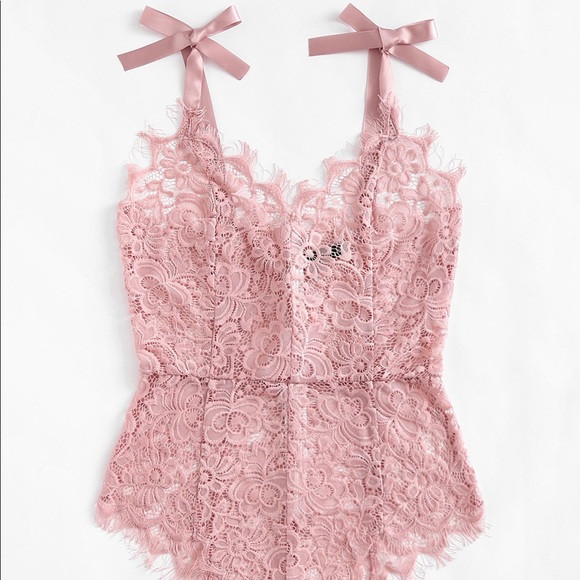 🆕Pink floral lace w/tie ribbon lingerie - Picture 3 of 7